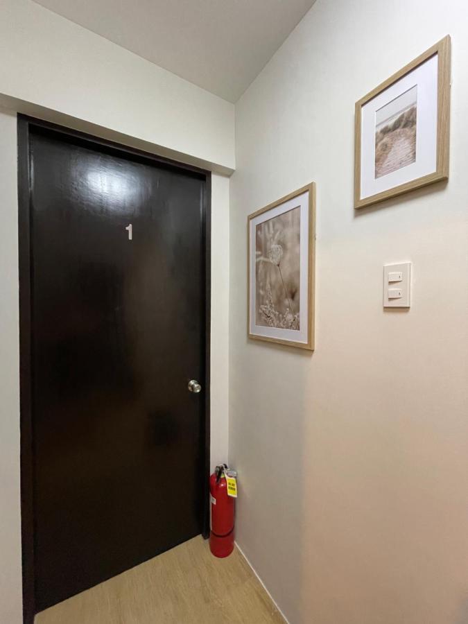 Fly & Rest Guesthouse - Mactan-Cebu International Airport Lapu-Lapu City Eksteriør billede