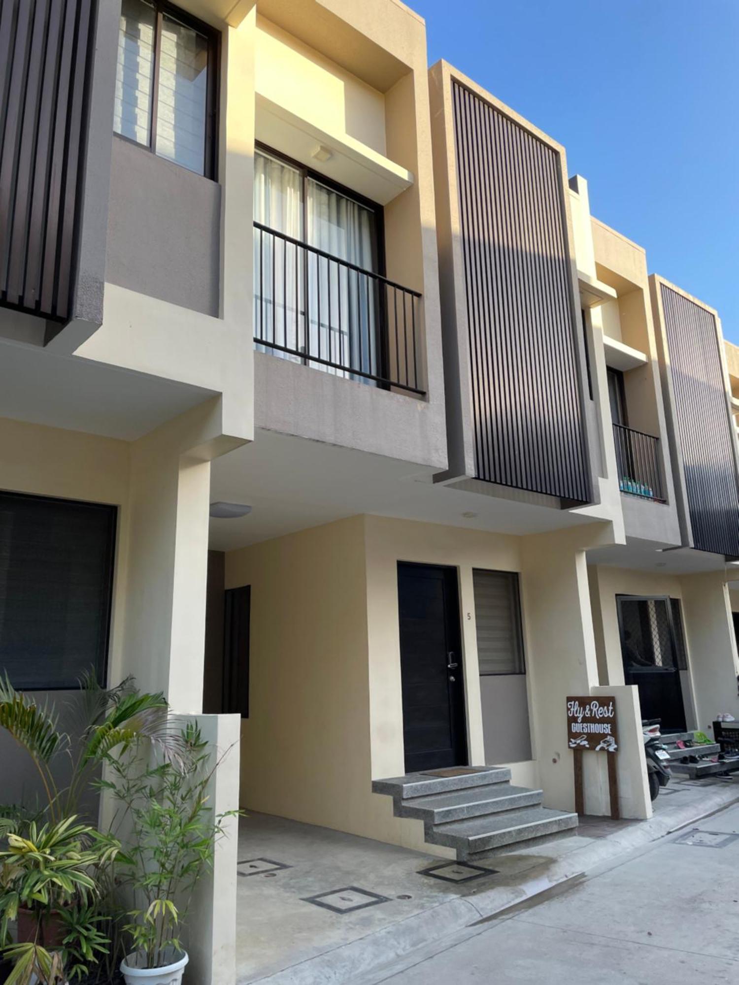 Fly & Rest Guesthouse - Mactan-Cebu International Airport Lapu-Lapu City Eksteriør billede